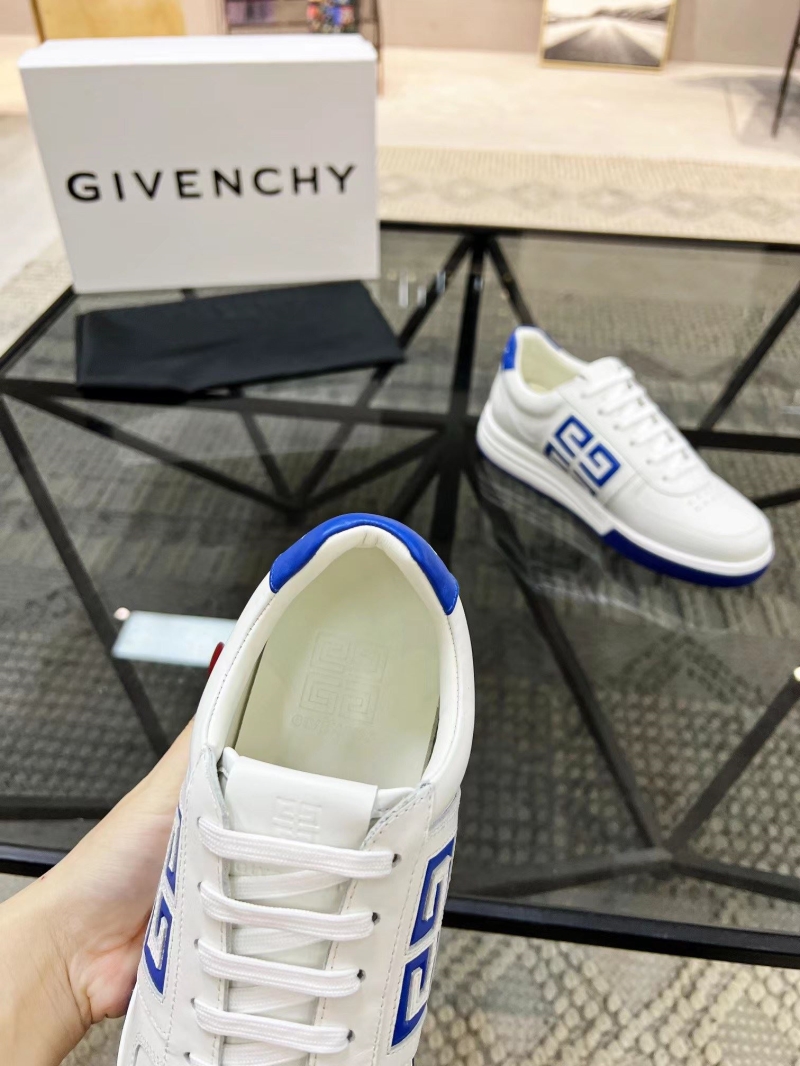 Givenchy Sneakers